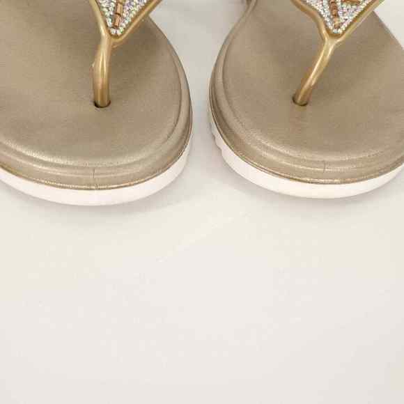 Olivia Miller Gold * Wine And Dine Thong Sandal | Size 7 | 21091501 - Picture 7 of 8
